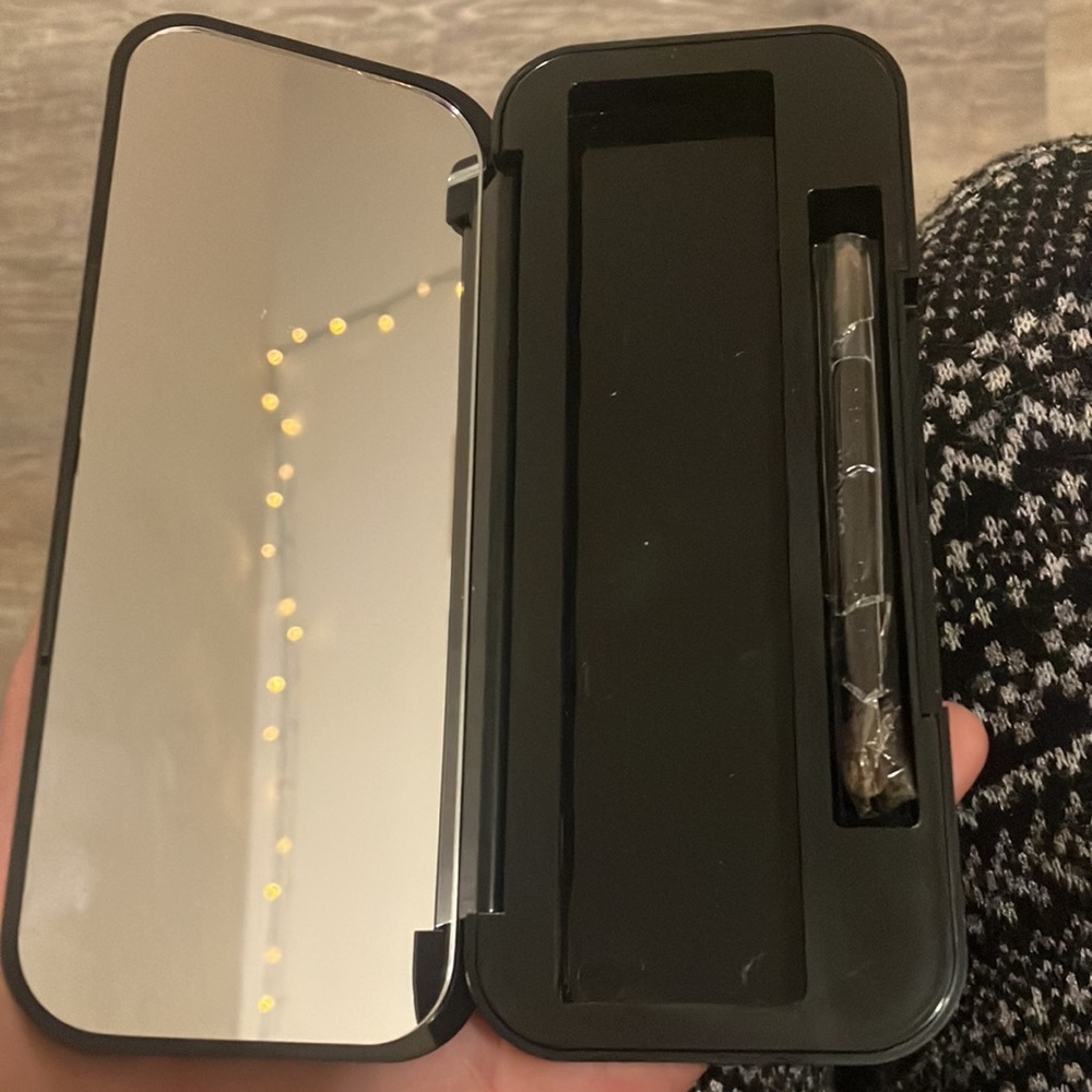 Buxom Customizable Eyeshadow Palette - Picture 2 of 3